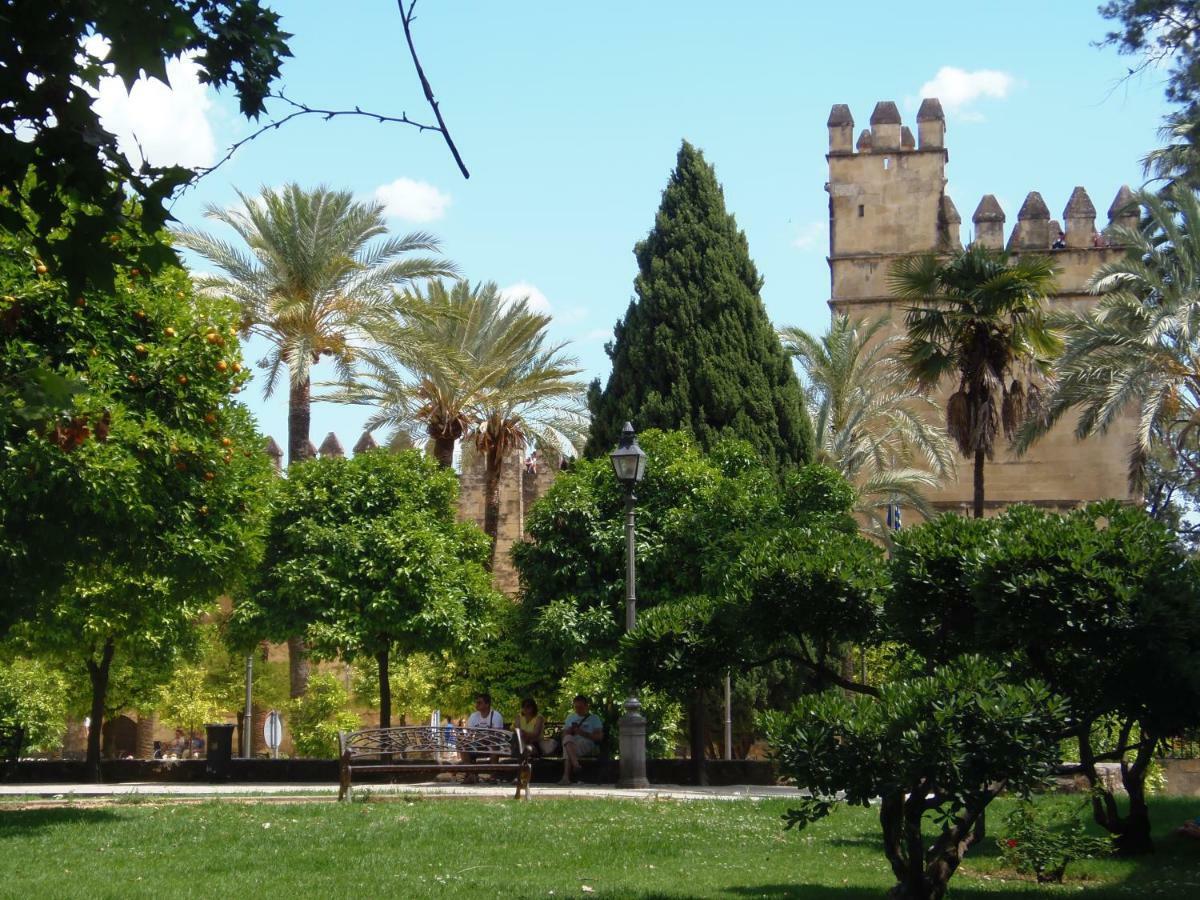 La Retama Del Alcazar Apartment Cordoba Exterior photo